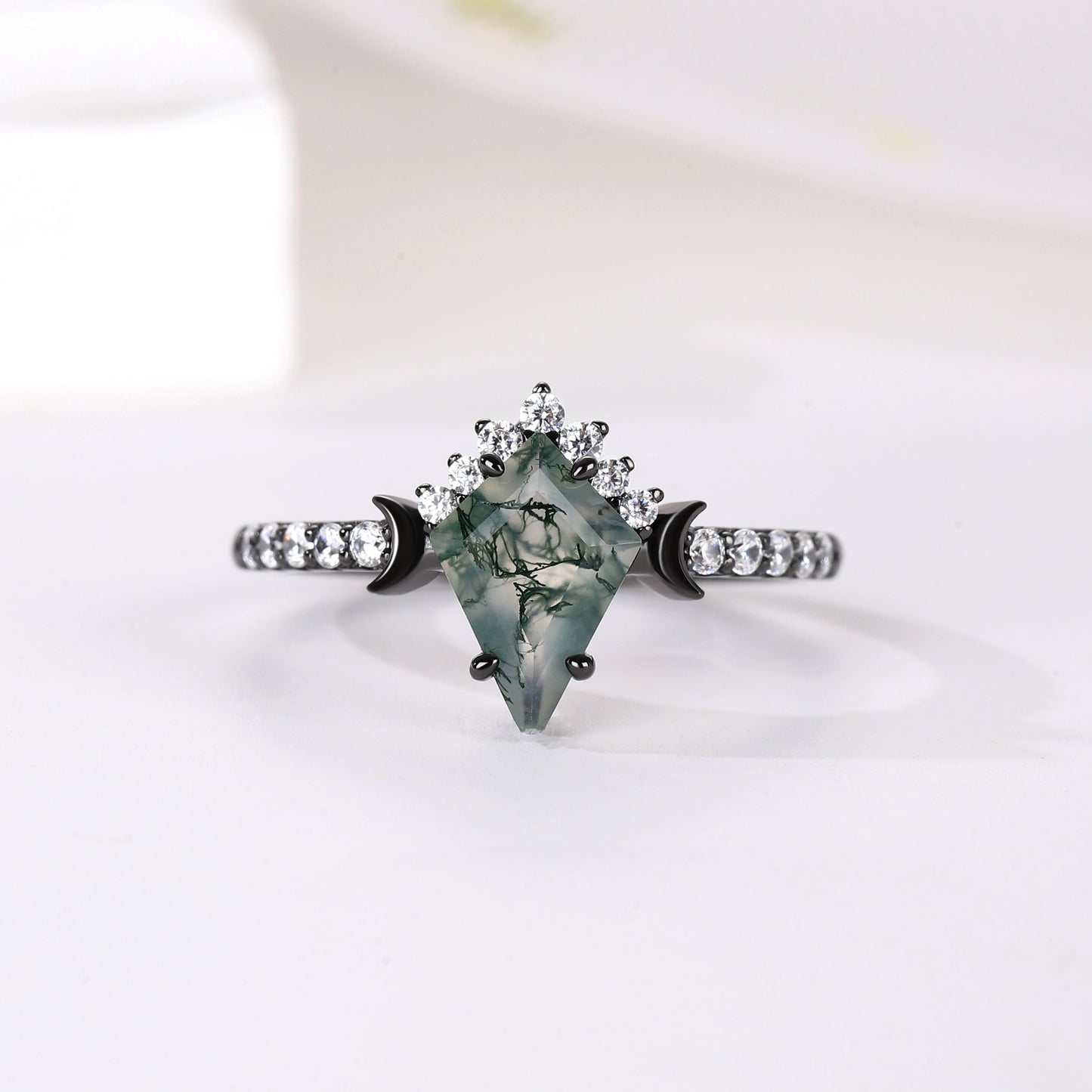 The Mossveil - Kite Cut Moss Agate Couple Ring Set