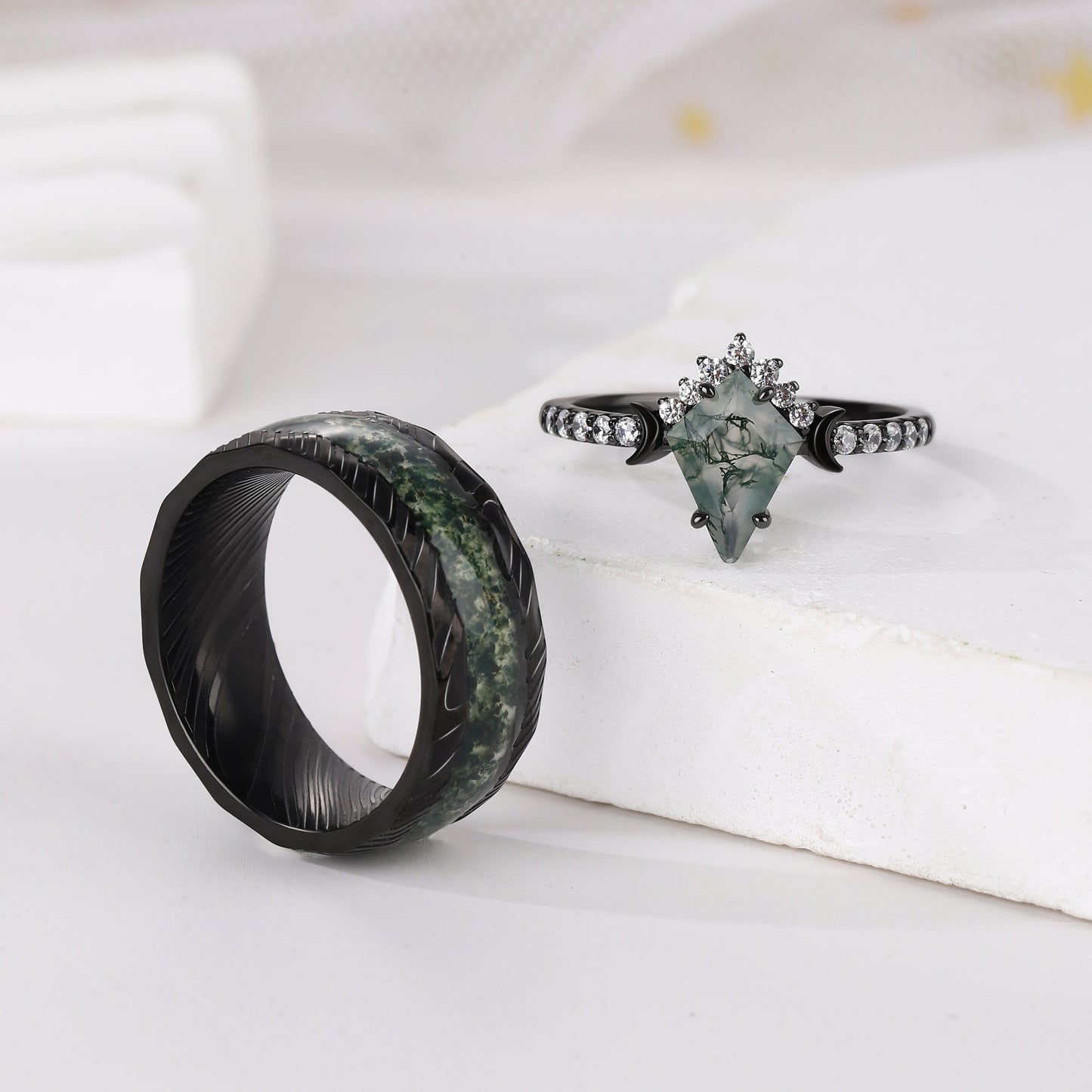 The Mossveil - Kite Cut Moss Agate Couple Ring Set
