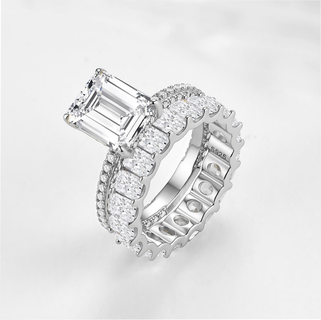 The Imperia - Women Wedding Ring Set