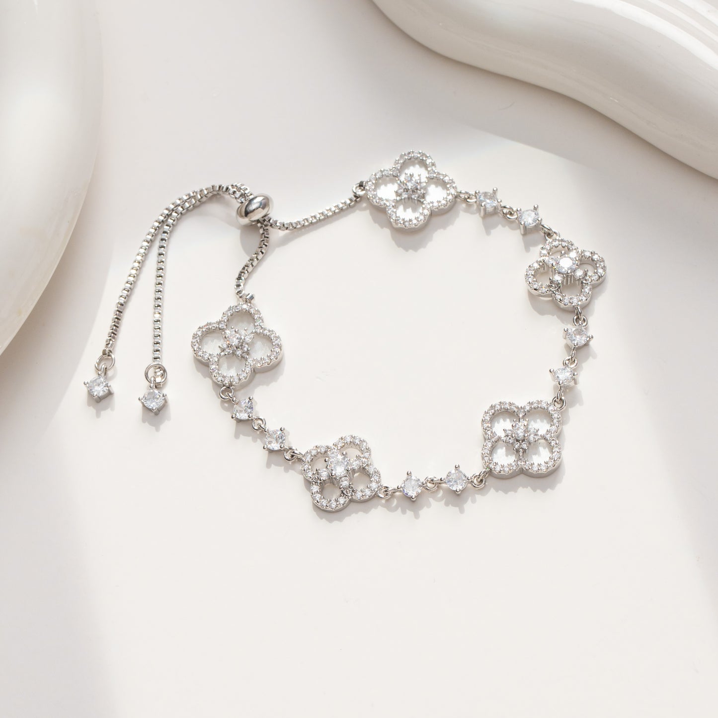 Elegant Clover Bracelet for Women