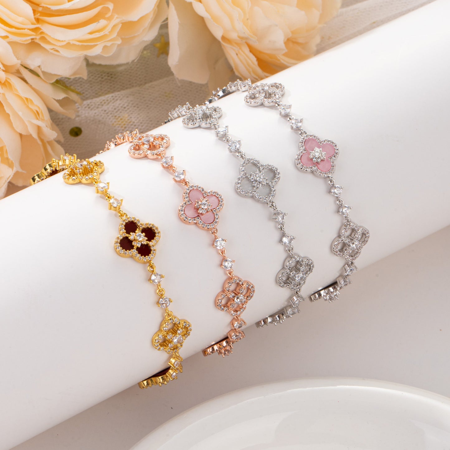 Elegant Clover Bracelet for Women