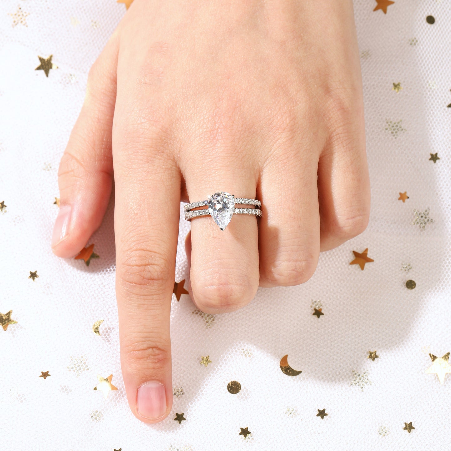 The Pearvella - 2 Ct. Pear Cut Women Wedding Ring Set