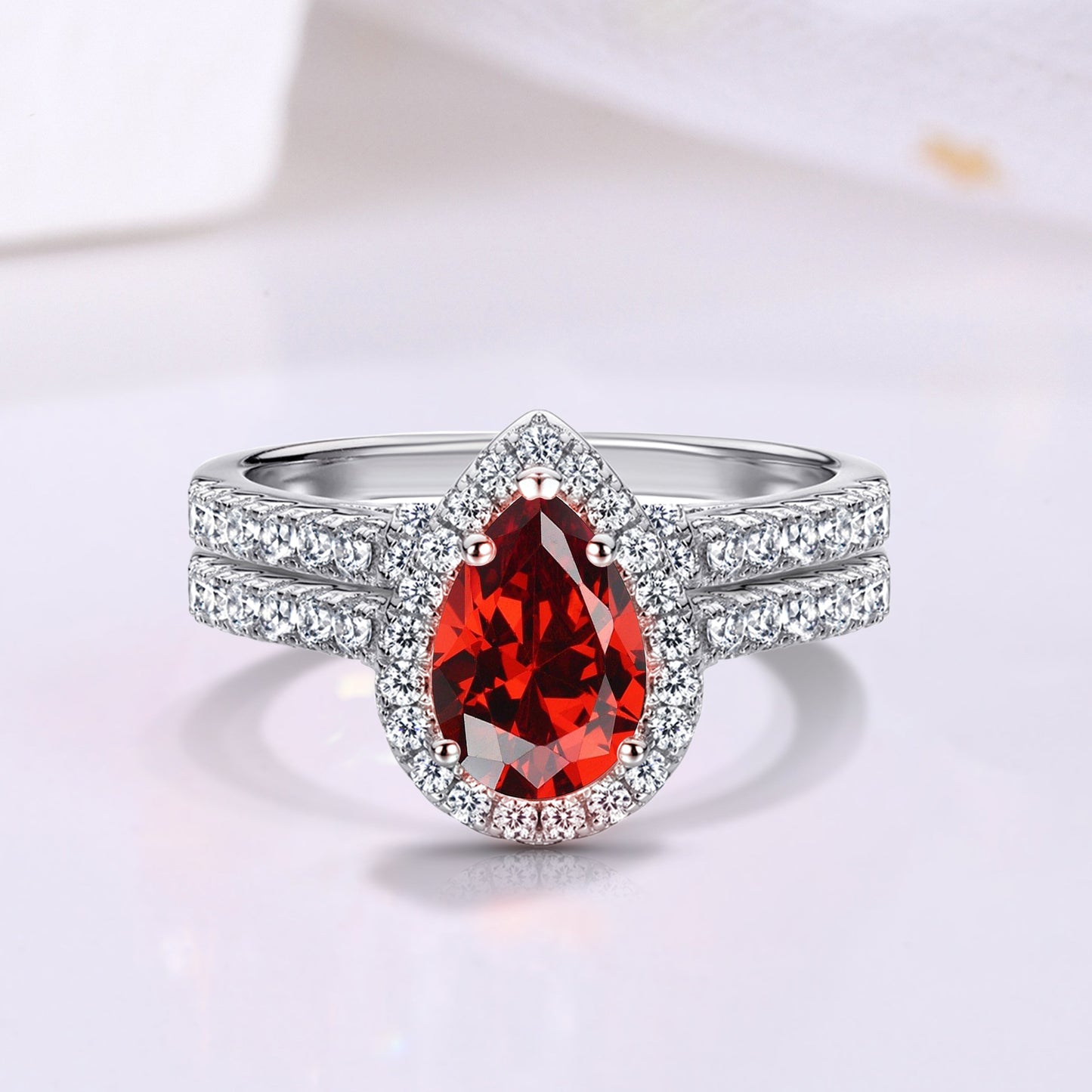 The Garnith - Natural Garnet Women Ring Set