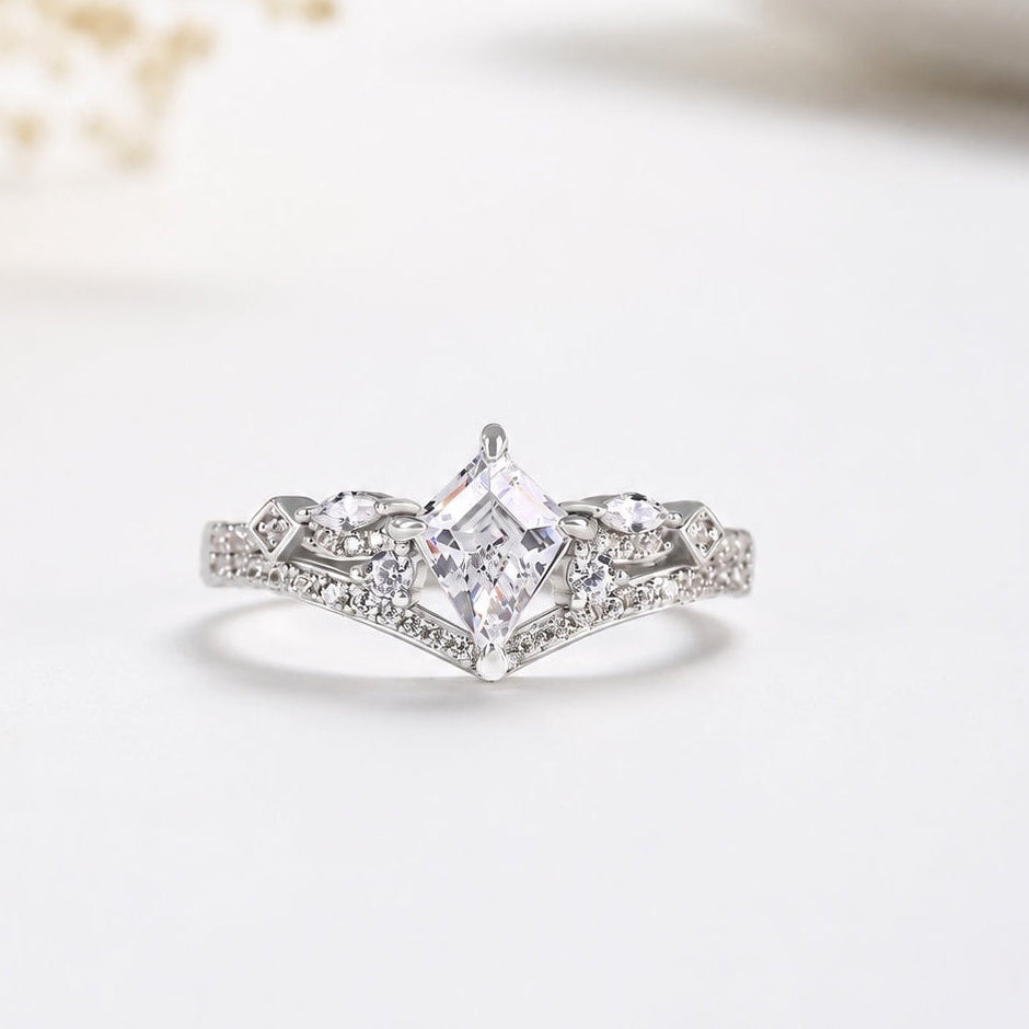 The Evernight - Kite Cut Women Ring