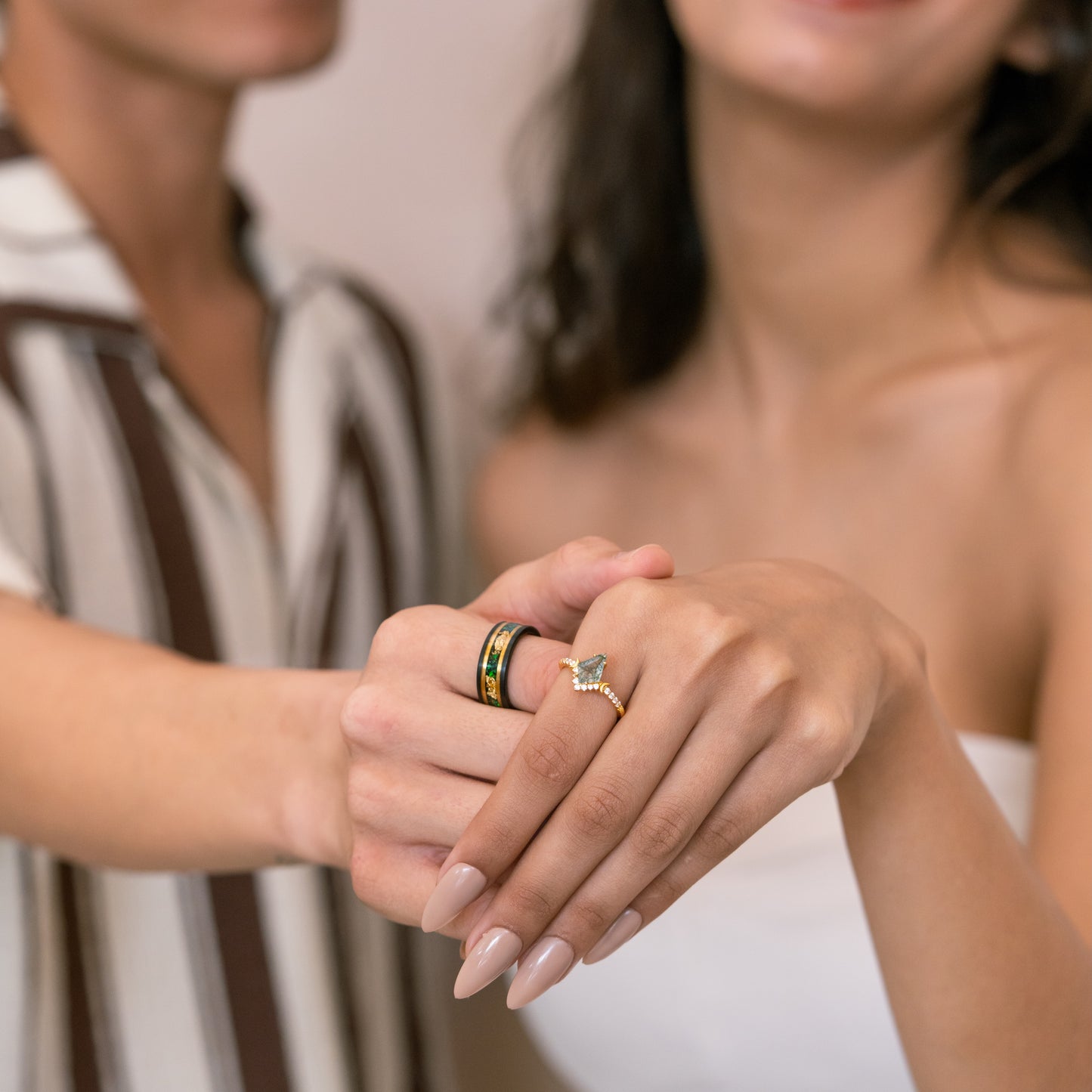 The Solora - Natural Moss Agate Ring Set