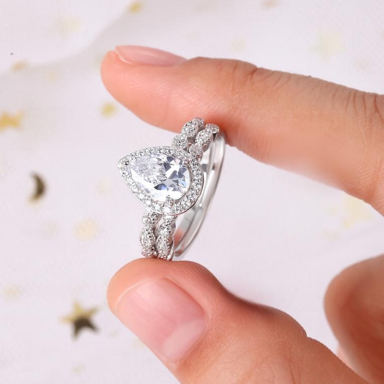 The Averin - Wedding Ring Set