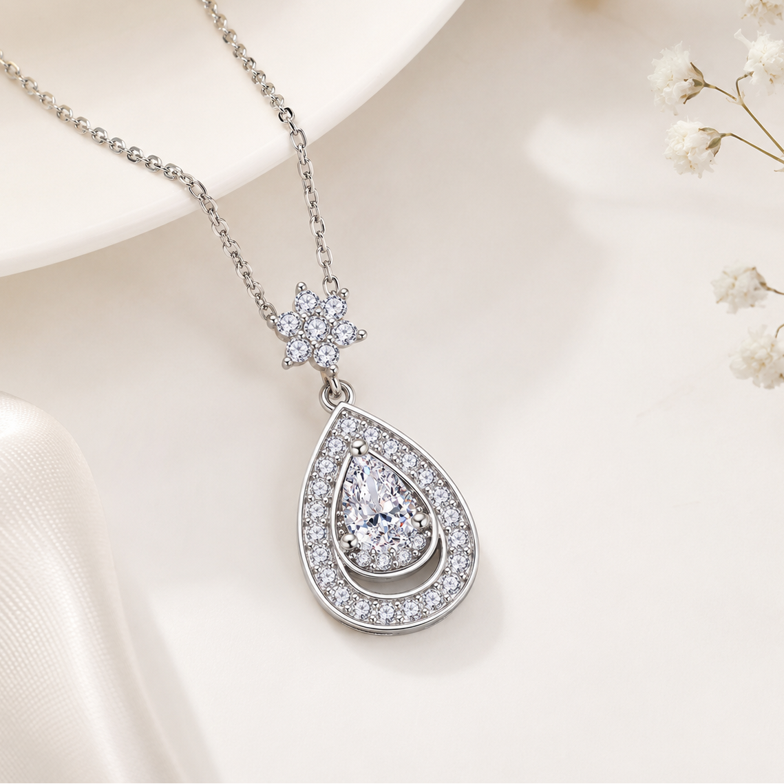 Pear Cut Simulated Diamond Women Silver Necklace