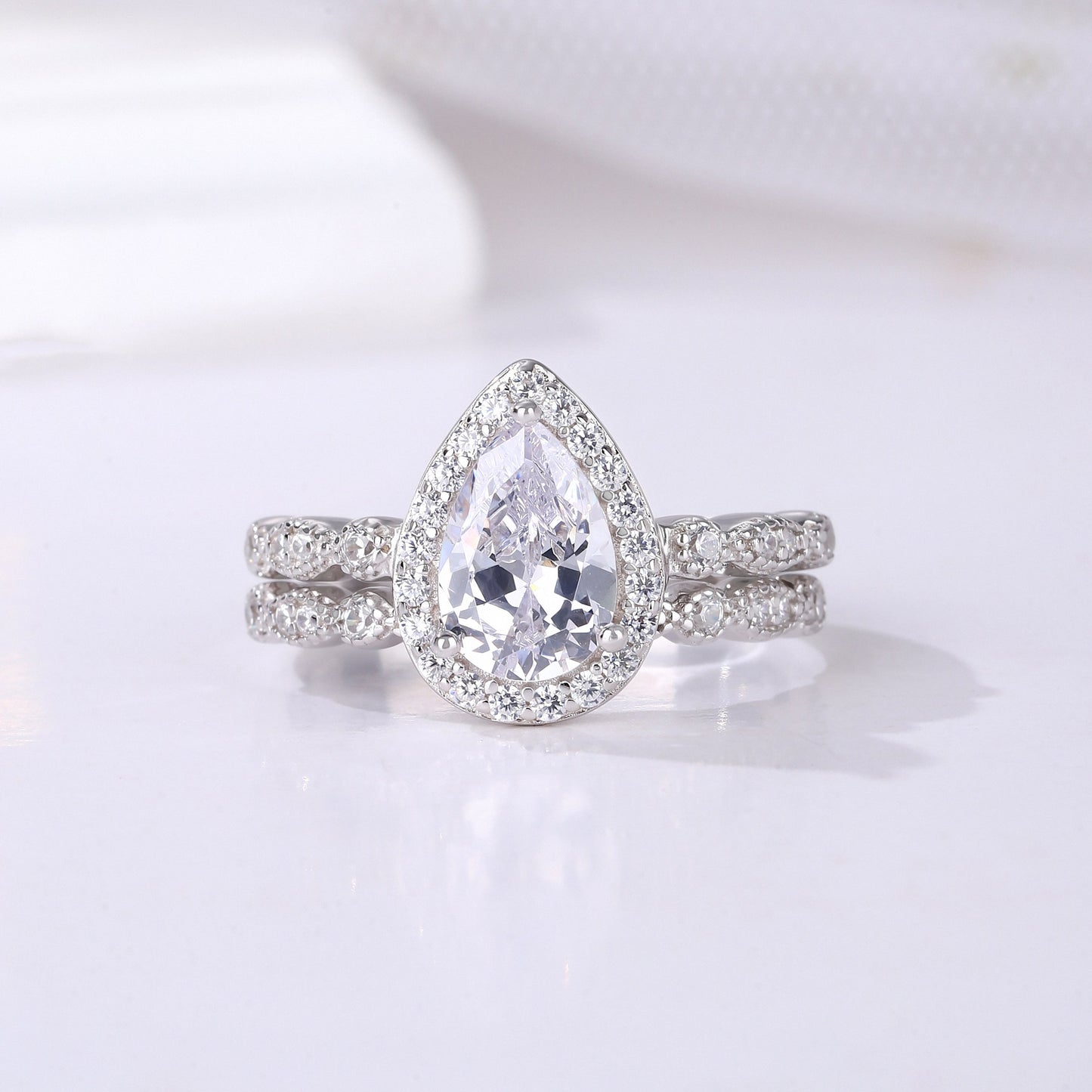 The Averin - Wedding Rings for Couples