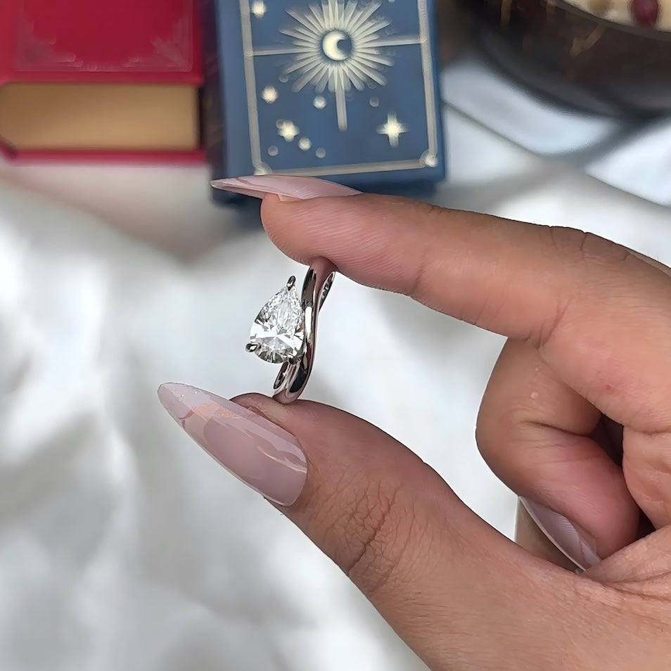 The Elara - 2.0 Ct. Pear Cut 925 Silver Women Ring with 18k Gold Plated