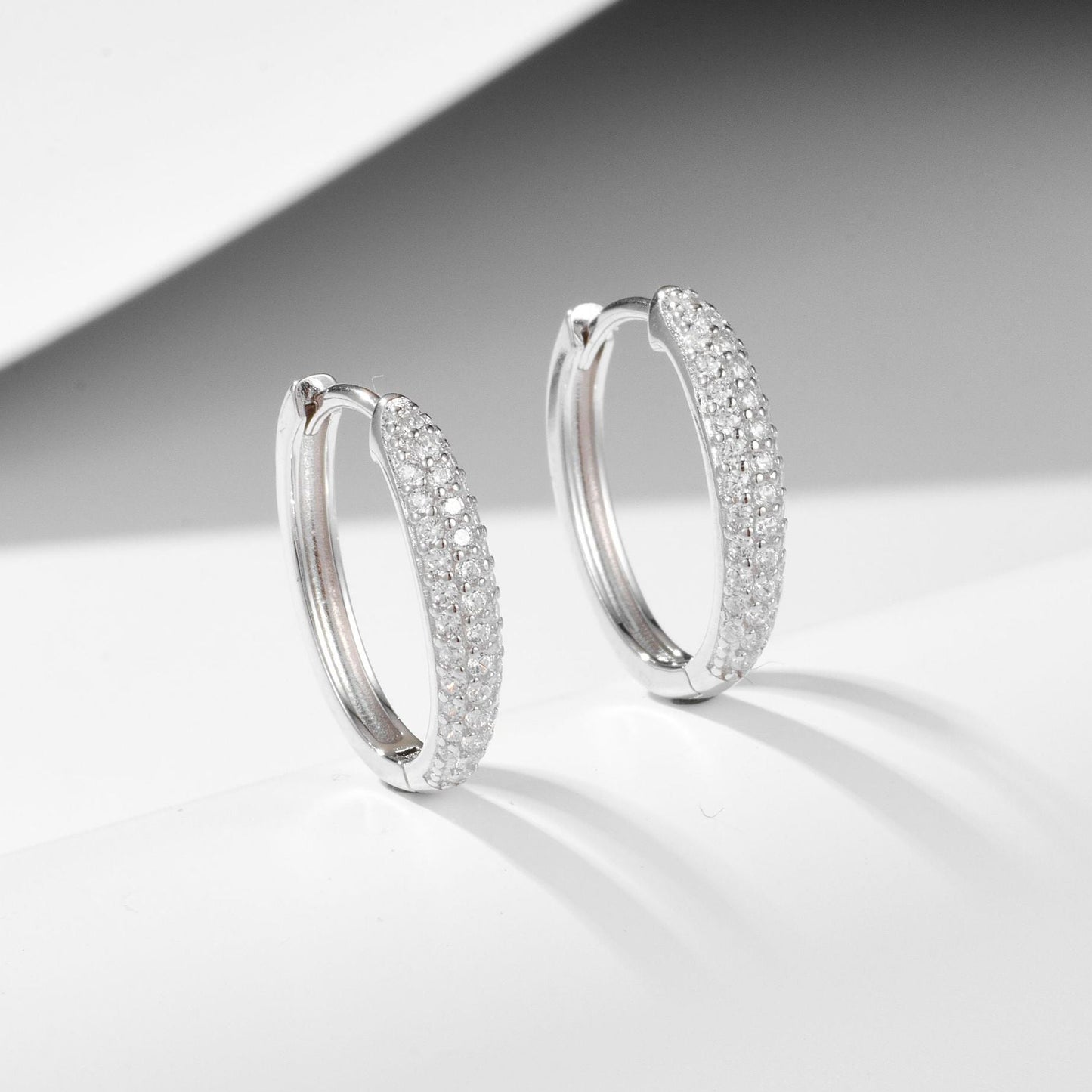 The Eclat - Women Hoop Earring