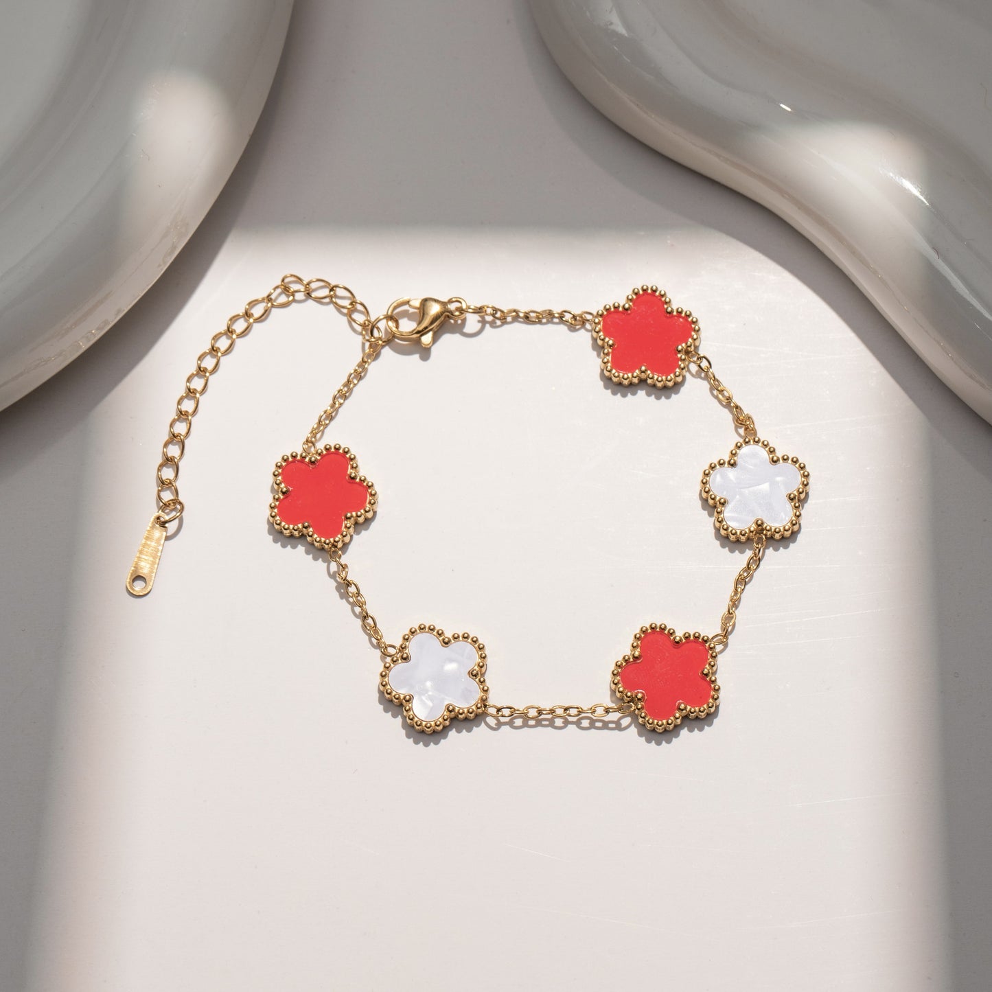 Good Luck Five-Leaf Clover Bracelet