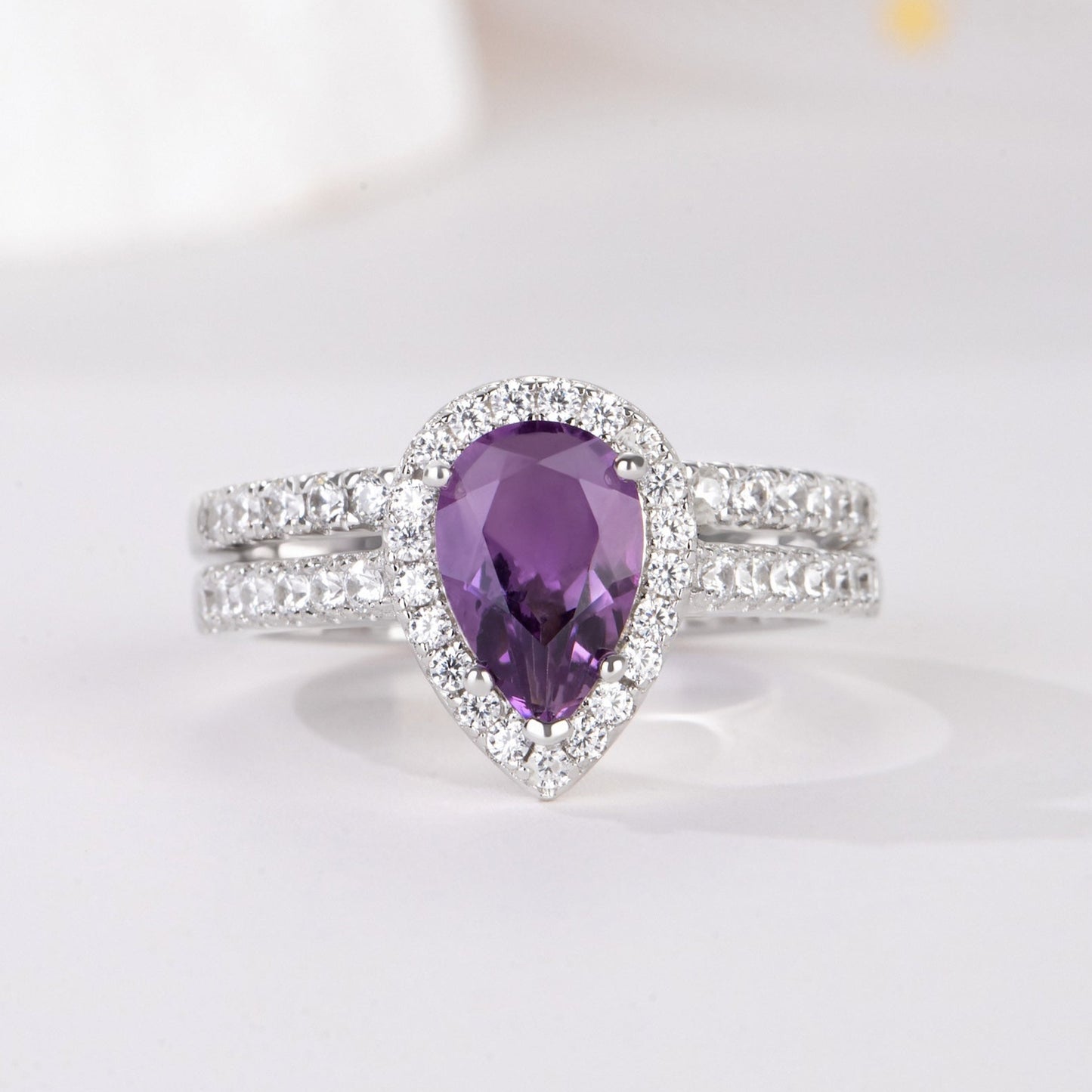 The Viara - Natural Amethyst Couple Ring Set