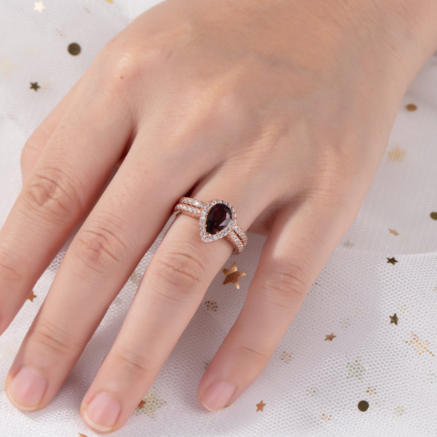 The Garnith - Natural Garnet Couple Rings with Rose Gold Plated