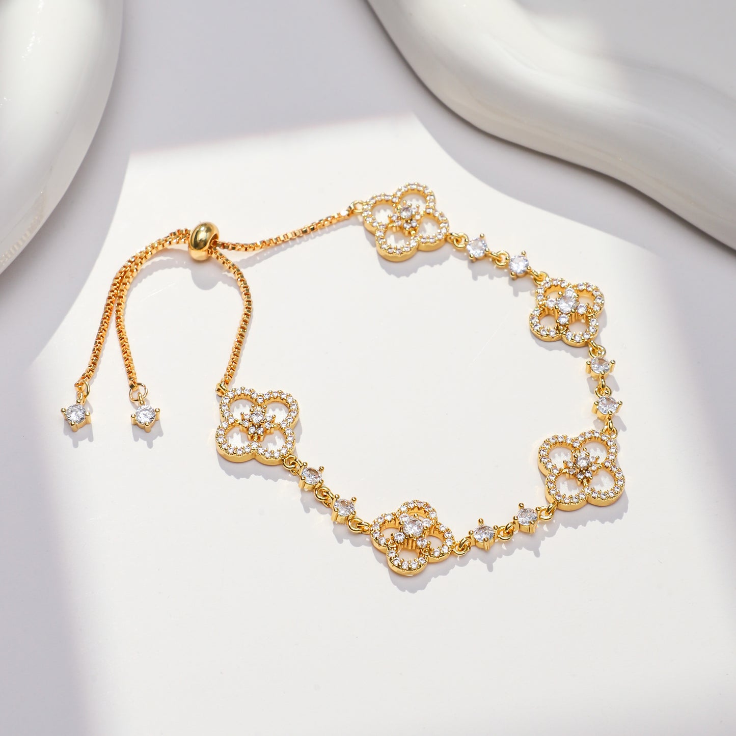 Elegant Clover Bracelet for Women