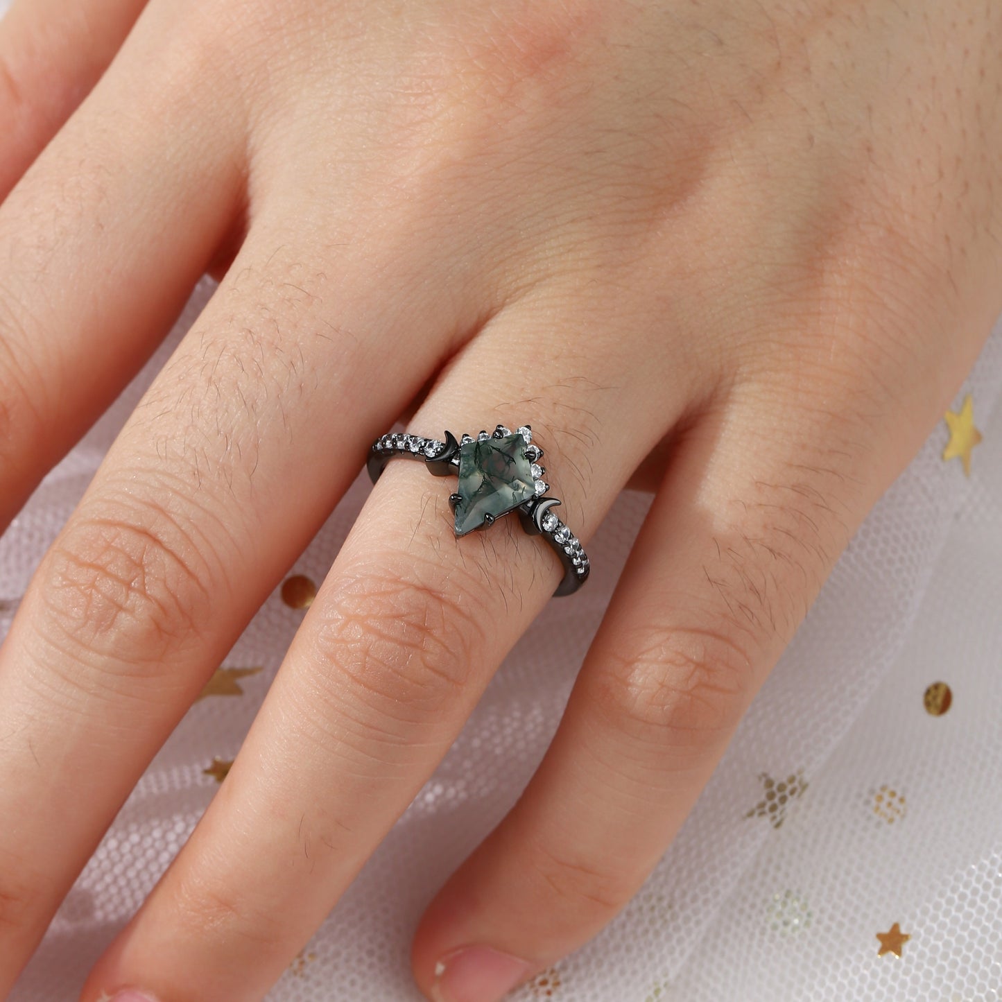 The Mossveil - Kite Cut Moss Agate Ring Set